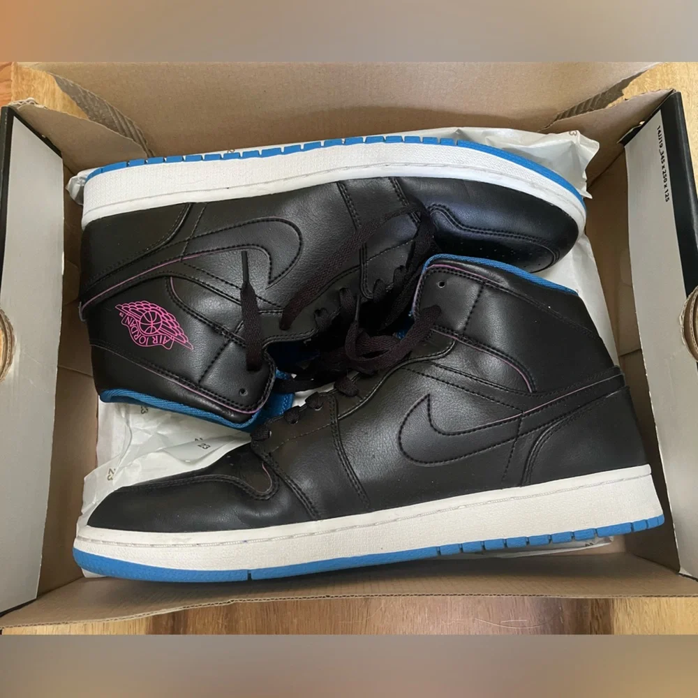 Air Jordan 1 Mid Radio Raheem Shoes